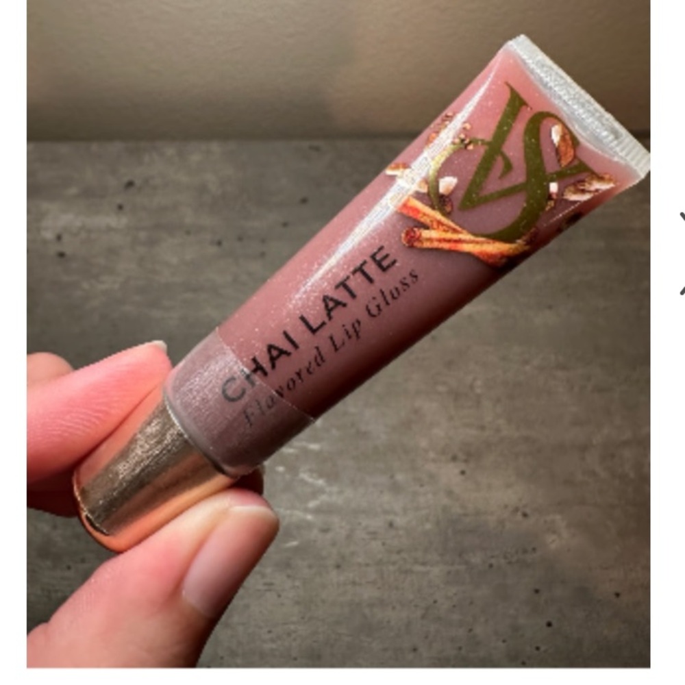 VS Chai Latte Lip Gloss